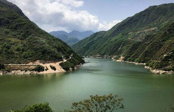 白龙江的源头在哪里 它是长江的支流（发源自甘肃）