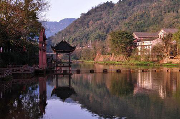 柳江的源头在哪里 它的源头在贵州原始森林(生命之泉)