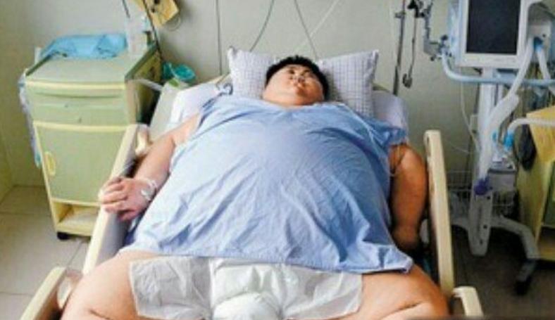 中国第一胖的男生 出门只能依靠轮椅（肥胖影响）