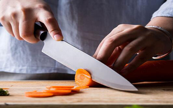 快速切菜技巧有哪些 如何才能更快速的切菜