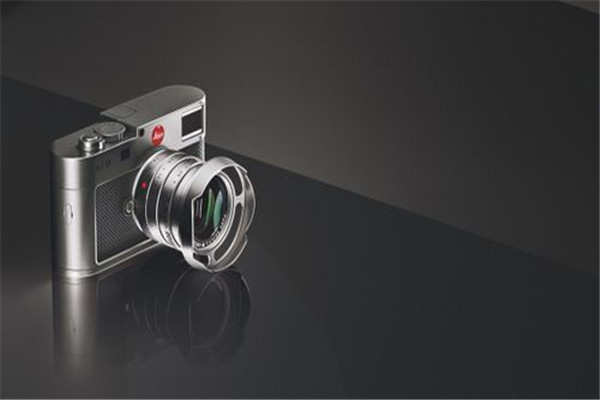 世界上最小的全画幅单反相机 莱卡M9的价格怎么样