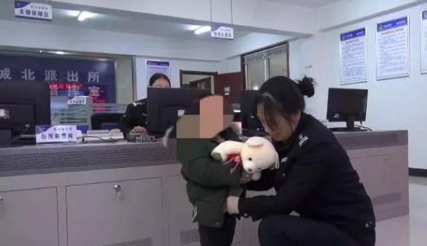 江苏妈妈带四岁孩子旅游 目的居然是贩毒（违法犯罪）