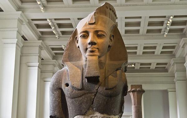 拉美西斯二世简介：在位67年，古埃及统治时间最长的法老