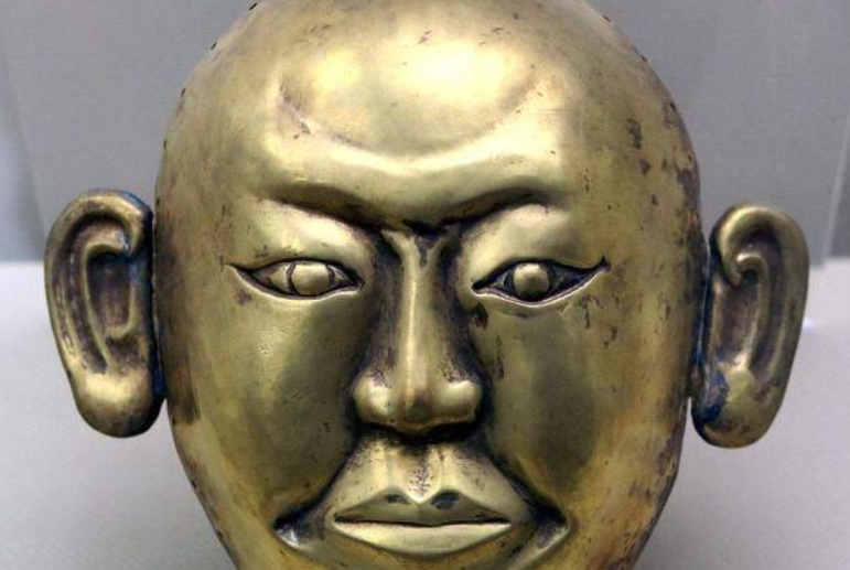 乔峰死后千年，戴金面具面世，墓主是不是他？沈阳考古家如何回答