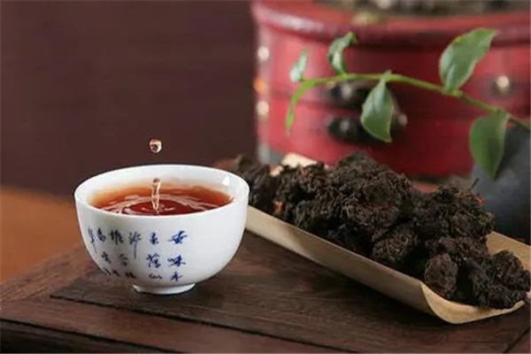 普洱茶的冲泡方法：正宗的冲泡普洱茶（口感色泽）