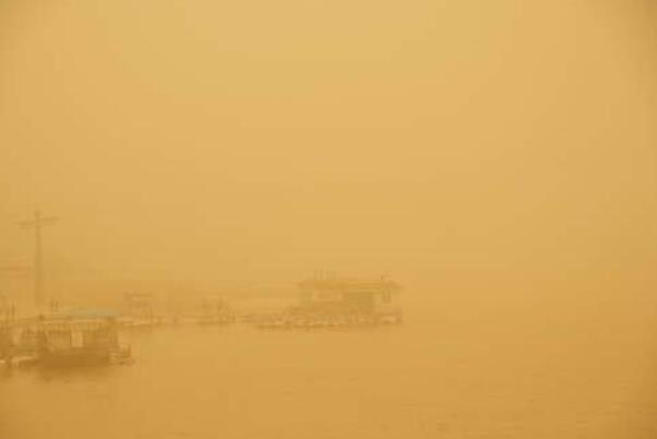 中国污染严重的城市：北方地区的城市，沙尘严重污染