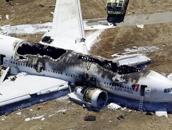 东航MU5735失事132人下落不明，遇到突发空难，自救方法是什么？