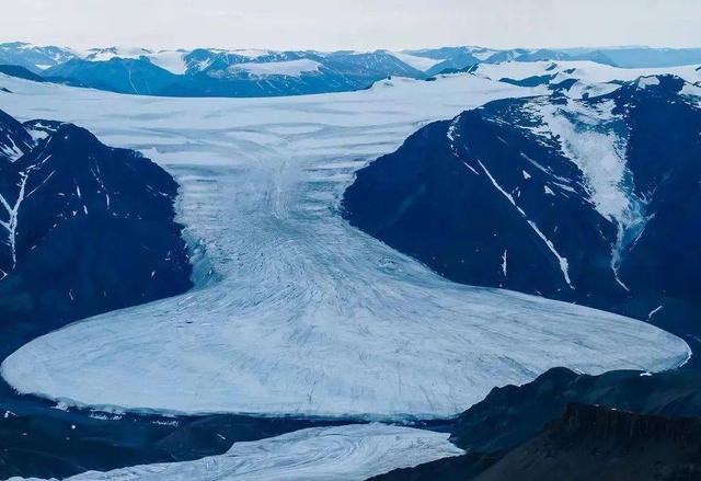 南极冰下异常大量放热，相当于75%的黄石火山南极面临巨大考验