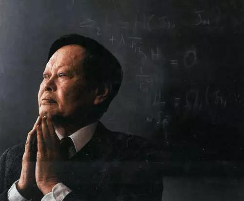 为什么杨振宁是全球最顶级的物理学家？他到底有什么科学成就？