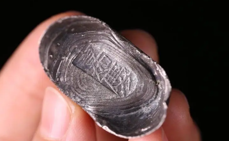 古代一两白银 换算成人民币大概是多少钱（4700元人民币）