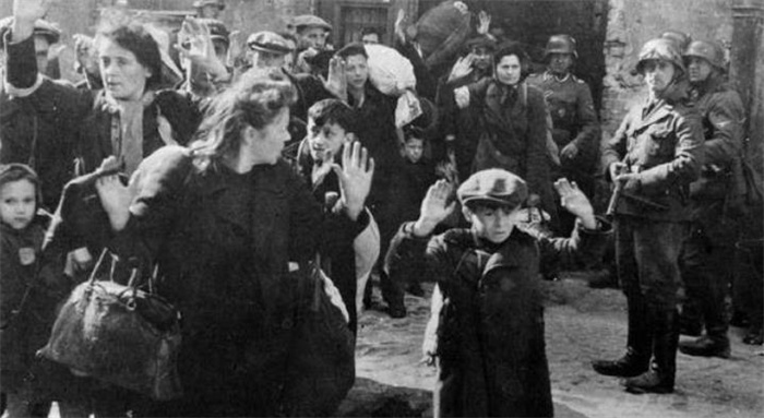 纳粹德国为何要屠杀犹太人？犹太人又在欧洲做了什么？
