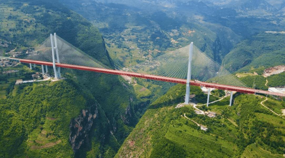 世界三大最高桥梁 最高的桥梁排行（高达565.4米）
