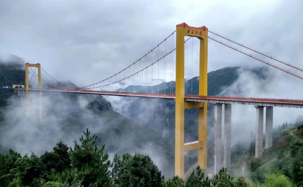 世界三大最高桥梁 最高的桥梁排行（高达565.4米）