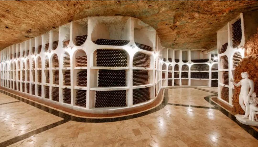 世界最大的酒窖 地下酒窖（克利科瓦酒窖）