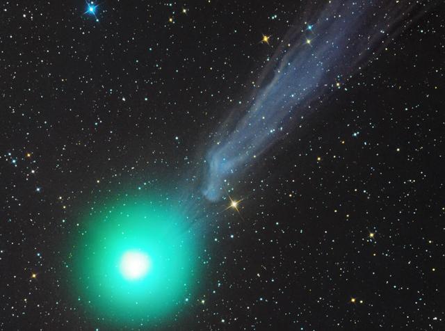 超百万亿吨彗星正飞向地球，时速打到3.5万公里（灾难预兆）
