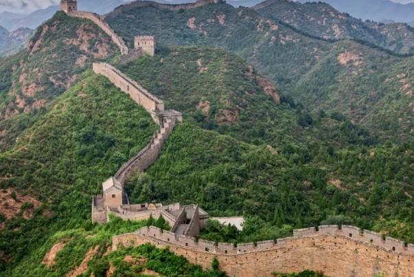 世界上最长的城墙 中国的万里长城(坚固的墙)