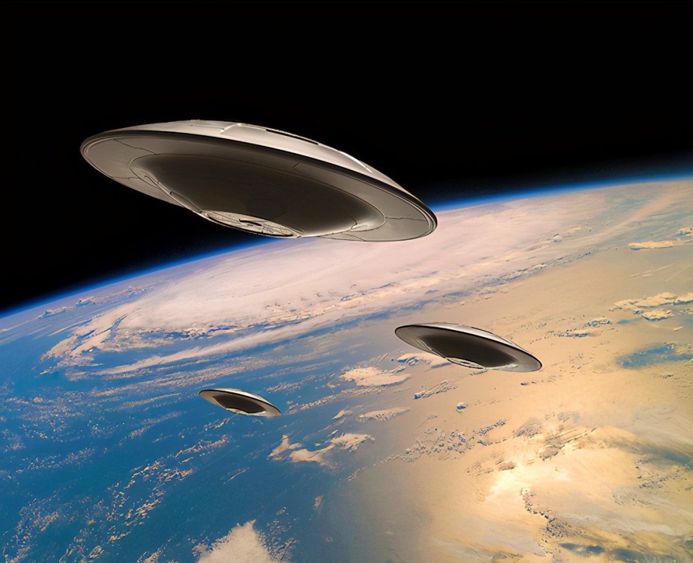 宇航员目睹UFO爆炸，外星文明可能很近（智慧生物）