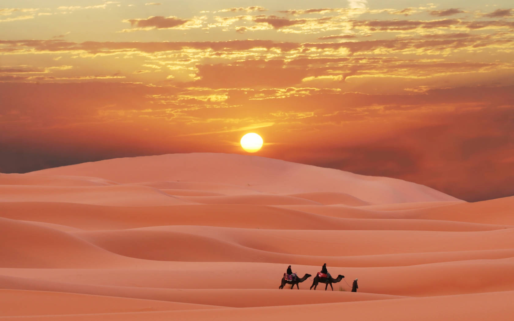 最大沙漠有多深，沙子下面都是什么（满是岩层）