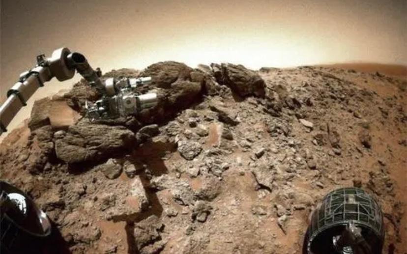 人类对火星进行五十多次的探索任务，却只成功29次？外星人阻挠？