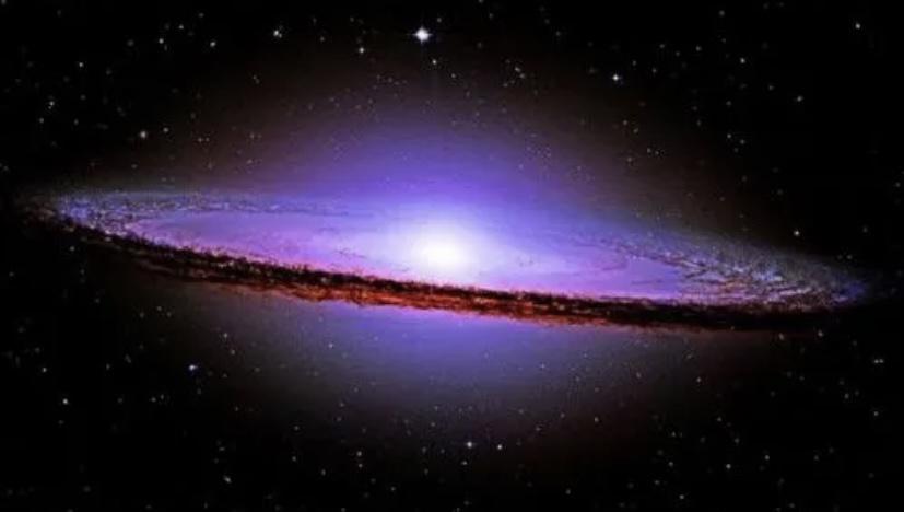 宇宙中是否存在着直径一光年的星体？（不可能存在）