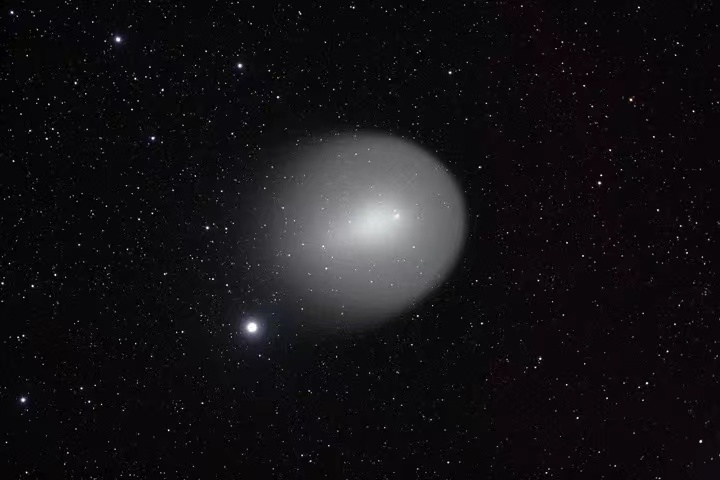 飞船经过10年飞行，成功追上4.3亿公里外的彗星 它究竟看到了什么