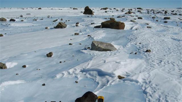 在南极冰下848米深处出现了直径56千米巨物或远古时期天外来客