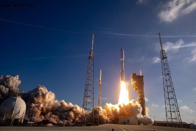 印度发射一枚新型火箭，搭载31颗人造卫星，在宇宙深处大展拳脚