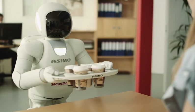 日本推出的男性机器人，被女性顾客一抢而空（异性机器人）