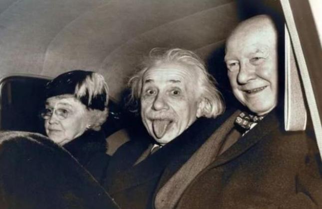 伟大的科学家爱因斯坦，居然还有说女装癖（科学家怪癖）