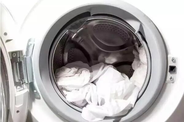 羽绒服可以用洗衣机洗吗?不建议干洗和洗衣粉洗