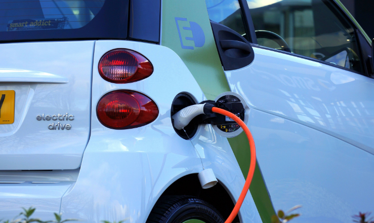 新能源汽车车主逐渐变多，未来电费会不会变贵？（汽车能源）