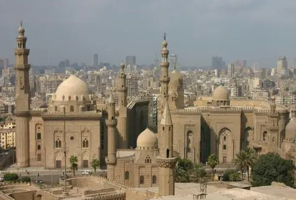 埃及属于哪个洲的首都是：首都是开罗(位于非洲东北部)