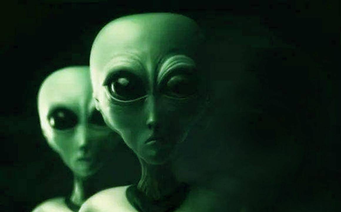 西班牙惊现绿色人形生物，是外星人还是其他物种（飓风袭击）