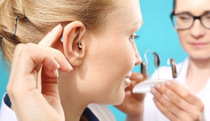 助听器未来可能不再昂贵，美国科学家研究出来最新助听器