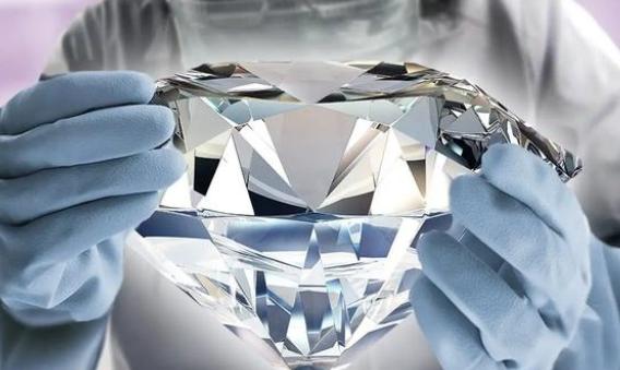 人造钻石一年生产300万克拉，80%来自中国河南！钻石以后变白菜价