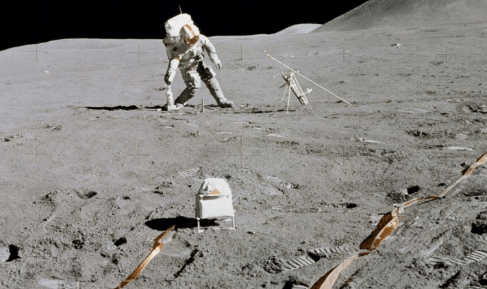 美国宇航局工作人员爆料，美国在月球有新的发现（美国新发现）