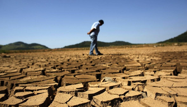 全球变暖的干旱造成严重后果 以后会不会更加干旱（干旱灾难）