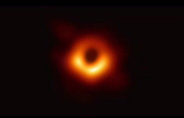 既然黑洞可以去往其他的世界 那么我们是否可以用它来穿越？