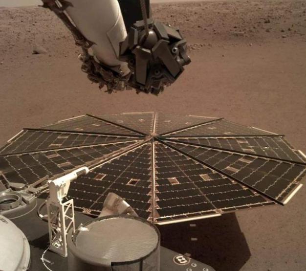 这两年来，洞察号在火星上呆了两年，究竟是怎么回事？