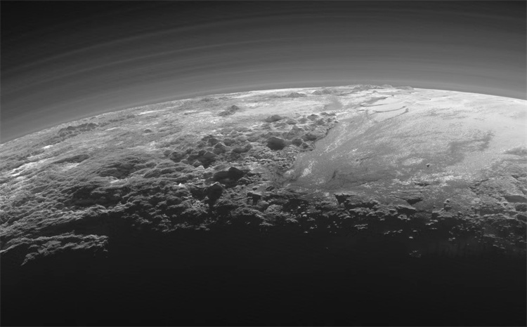 研究表明冥王星存在大型冰火山或存在生命，这是真的吗？