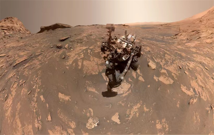 火星移居 18岁少女被选中 首个登陆火星（火星宇航员）