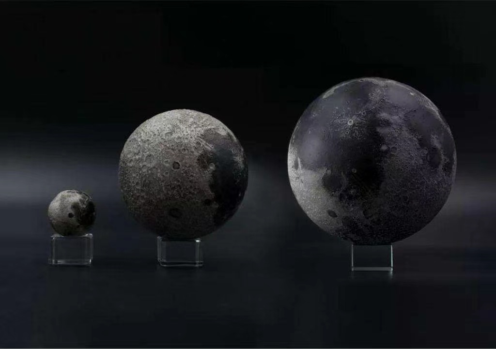 月球正面和背面 差异很大 有何解释？（月球两面）