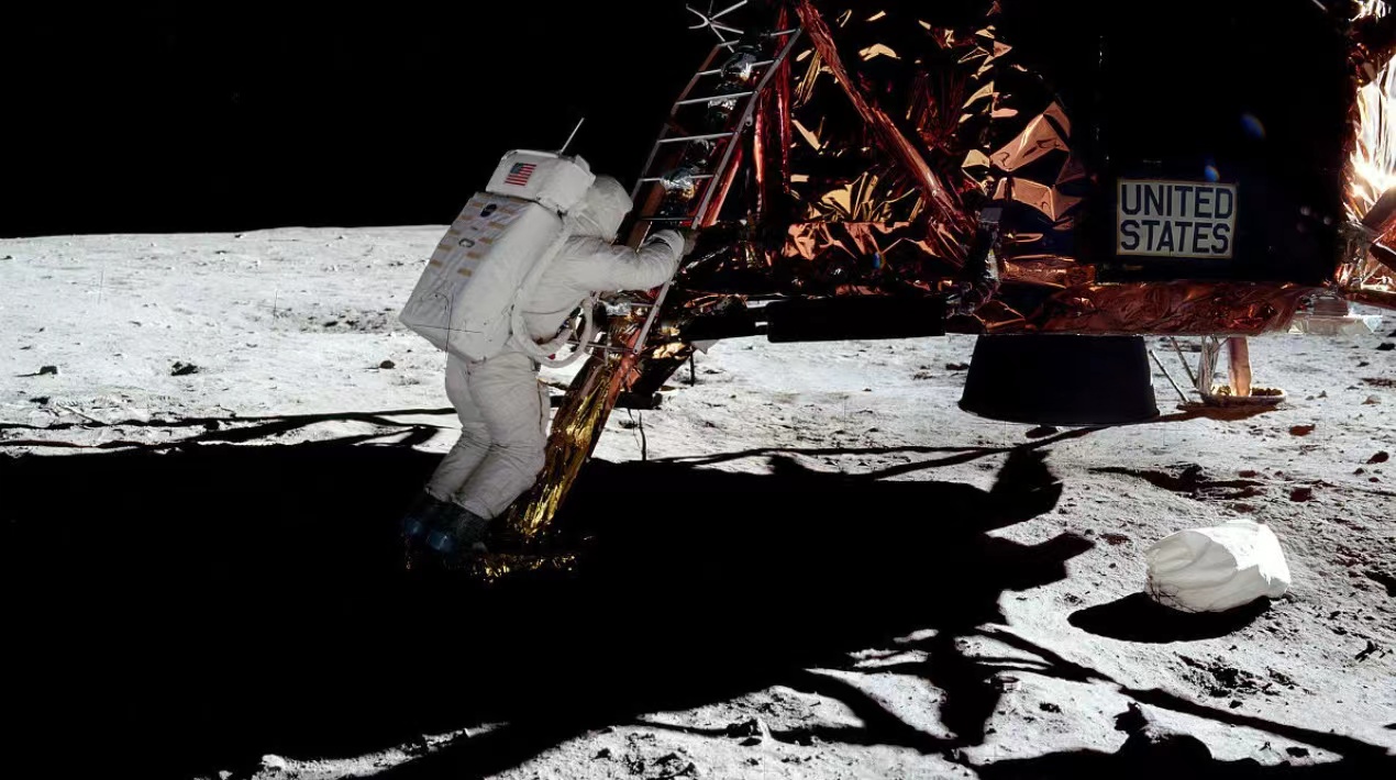 美国人如何从月球返航 科学家 搭顺风车（回到地球）