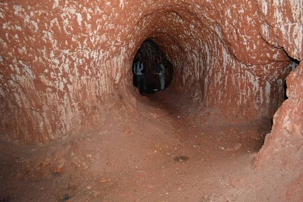 这些巴西神秘怪洞竟然不是人挖的（巴西惊现神秘怪洞）