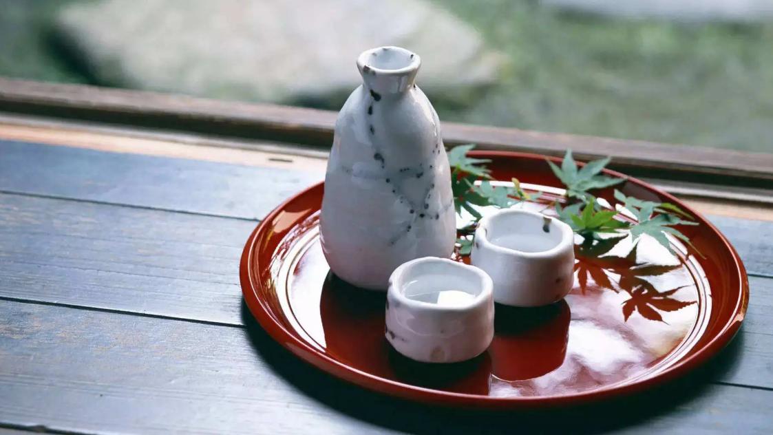 日本的清酒是如何酿造出来的，有什么特殊功效  （制作过程）
