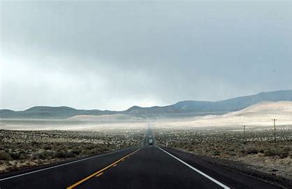 位于美国的50号公路，为何被称为死亡谷的驻留地？