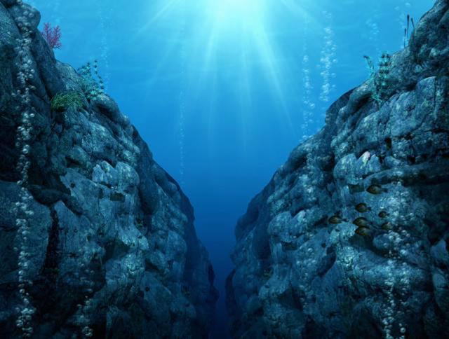 世界海底的裂缝：深不可测的马里亚纳海沟（压力能把人撕碎）