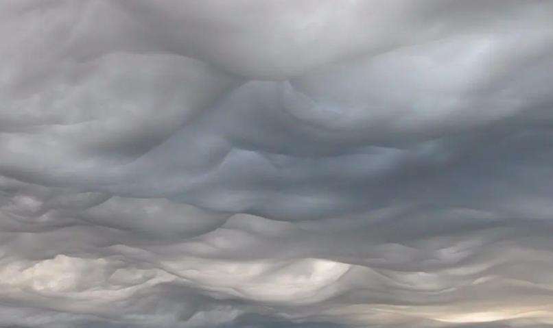 四大世界上最恐怖的云，蘑菇云最恐怖，见过的基本死亡