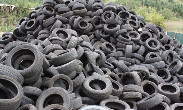 废弃轮胎再利用：美国用它来铺路。为啥中国不效仿？