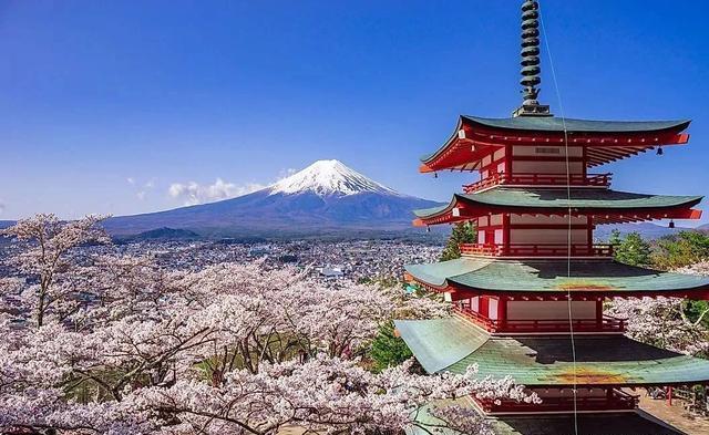 日本樱岛火山烟柱直冲1500米，富士山也在苏醒（科普揭秘）